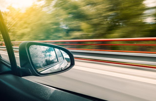 One Killed, Five Injured in Two-Car Crash on U.S. 101 in Geyserville, CA