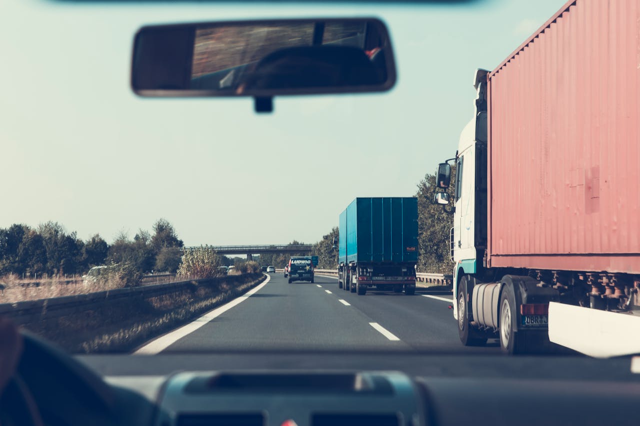 Congress, AZ - One Killed in Fatal Big Rig Collision on U.S. 93
